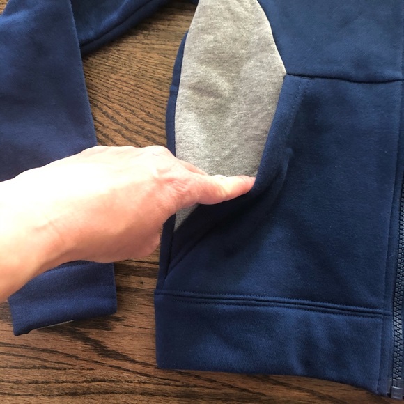 NIKE Boy Full Zipper Hoodie Sweater/Sweatshirt - Picture 7 of 12